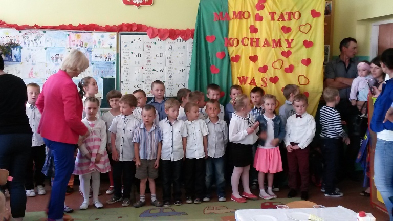 Dzień Mamy i Taty w grupie 0b -11.06.2015r