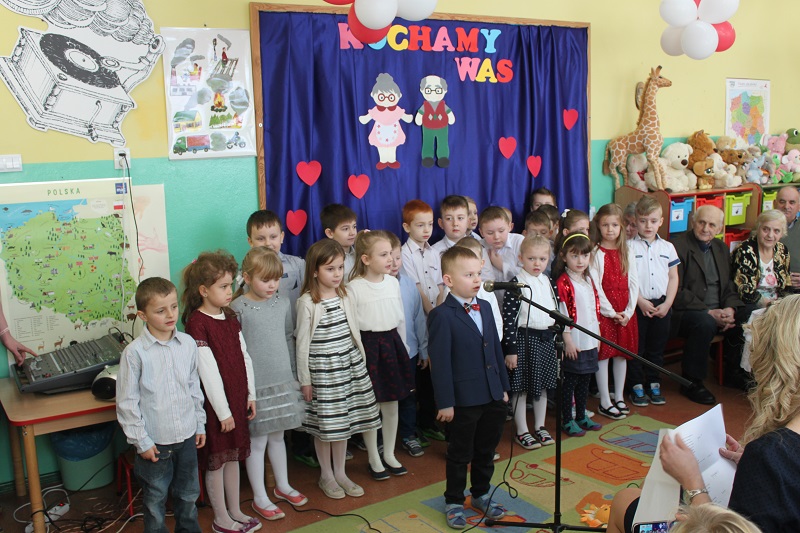 Dzie Babci i Dziadka, grupa 0b