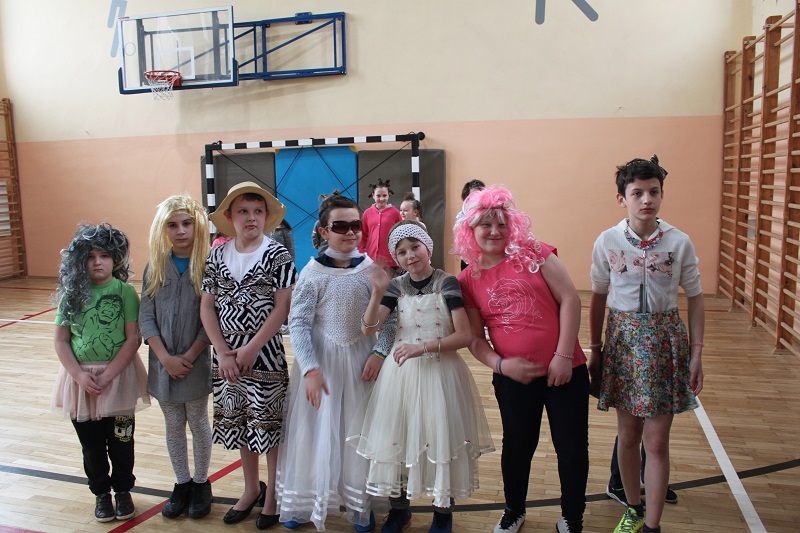 Konkursy z okazji Dnia Kobiet