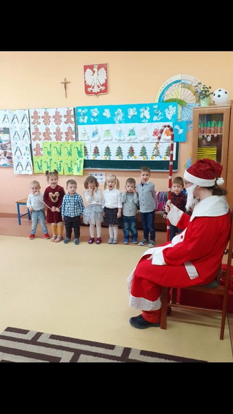 Święty Mikołaj w grupie E