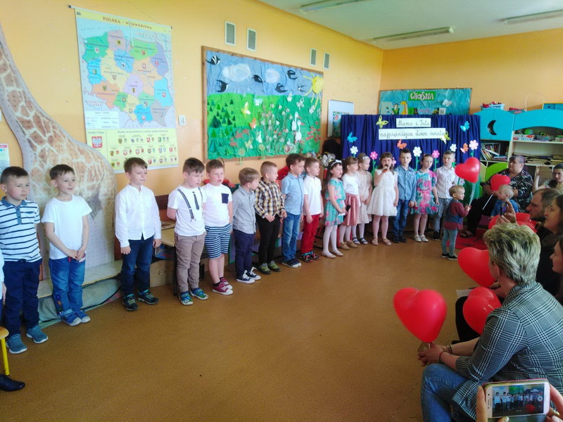 Dzie Mamy i Taty w grupie 0a