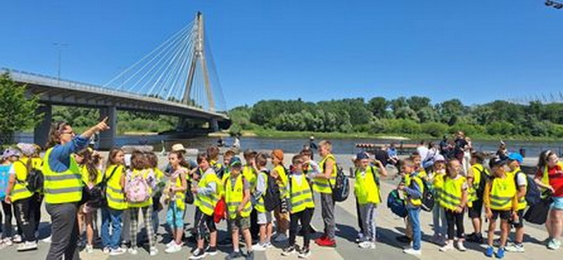 Wycieczka do Warszawy klas drugich