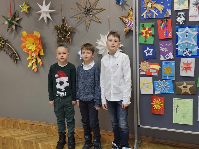 Świąteczna gwiazda - konkurs MDKu w Rawie Maz.