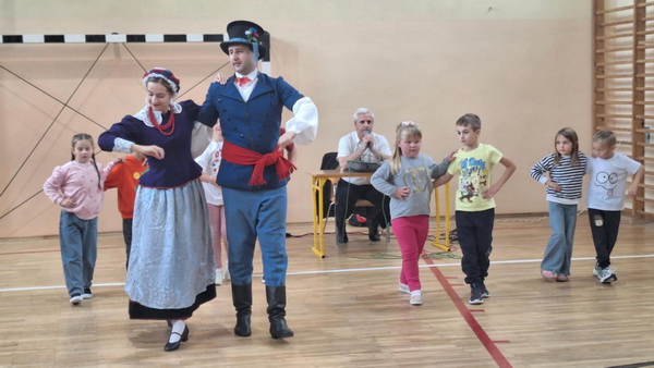 Lekcja muzyki - Tace narodowe, cz.2