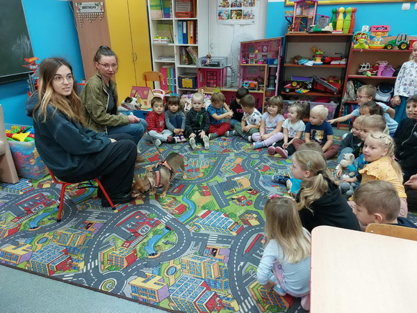 Stowarzyszenie Zwierz�cy G�os