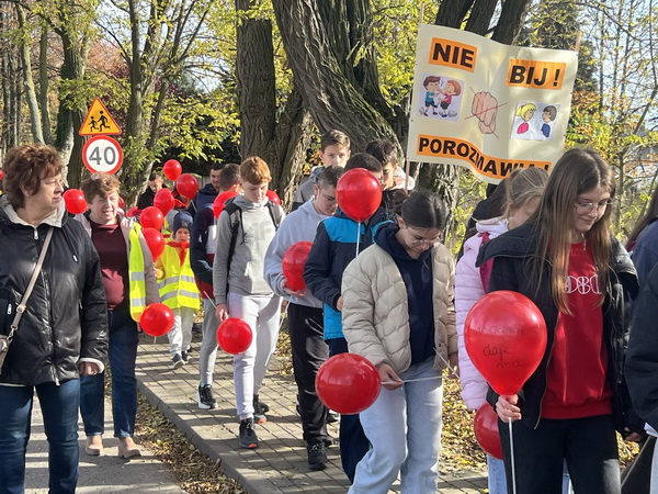 Marsz NIE BIJ, POROZMAWIAJ!