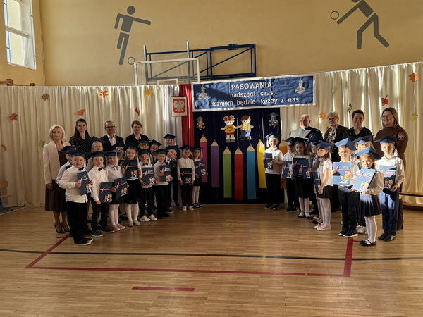 Pasowanie na ucznia klasy 1