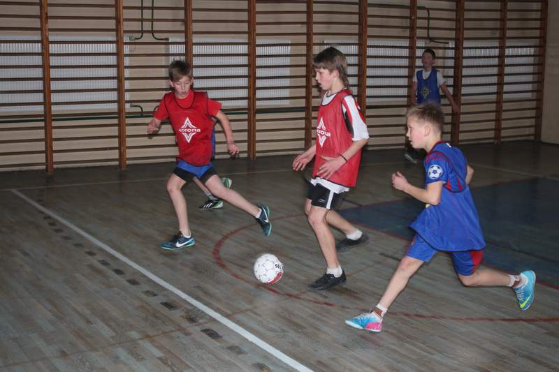 Ferie na sportowo - piłka nożna halowa